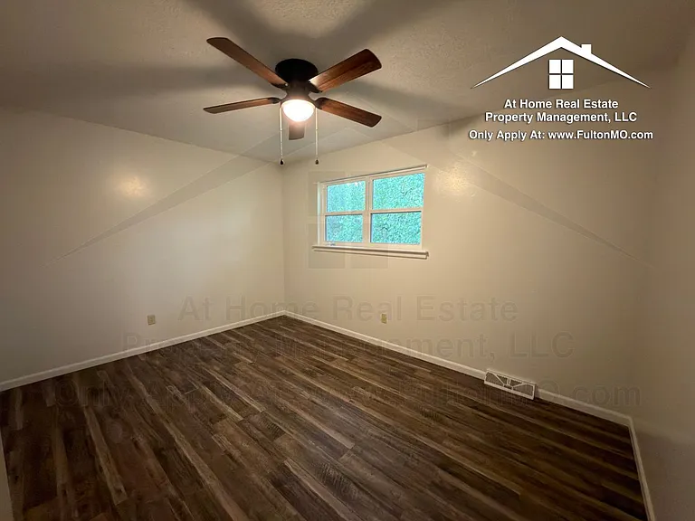 1 Locust Ln — Photo 14