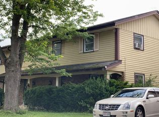 6625 N 103rd St #6627, Milwaukee, WI 53224