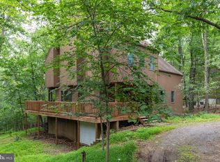 1317 Lakeview Dr, Cross Junction, VA 22625