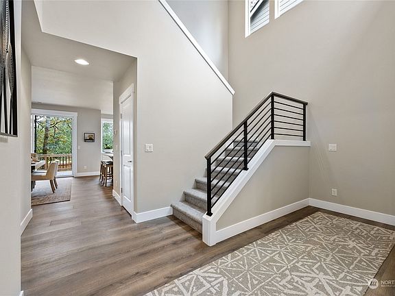 3rd image of 12814 73rd St E