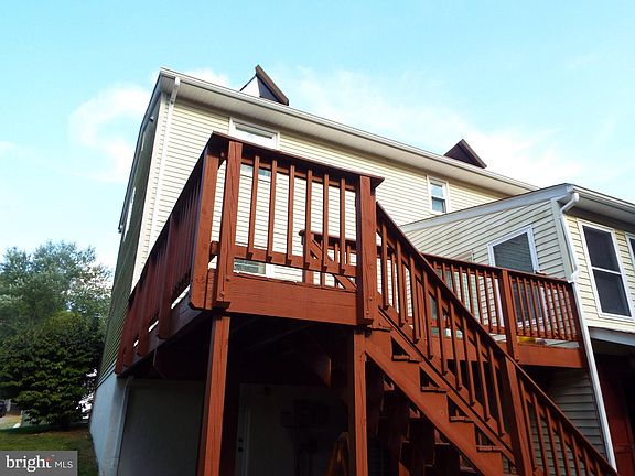 4th image of 13904 Mapledale Ave