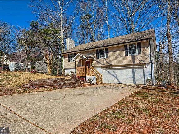 3rd image of 3002 Willow Ridge Cir SW