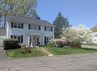 10115 Marshall Pond Rd, Burke, VA 22015