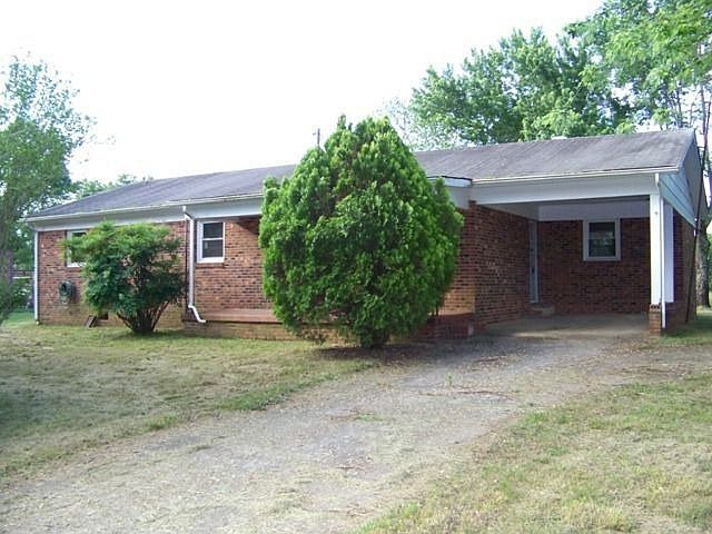 1st image of 261 Airline Dr