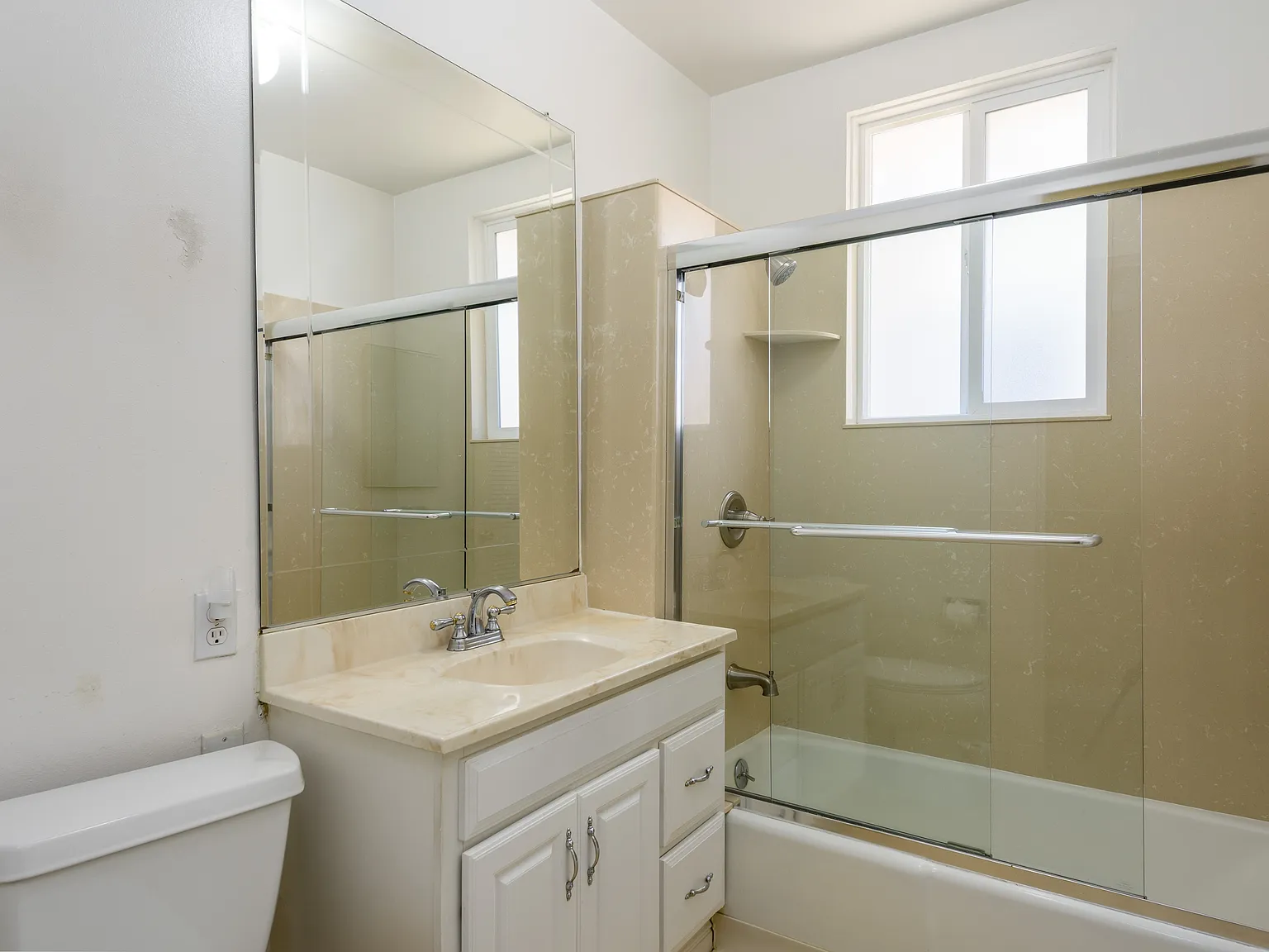 823 Linden Avenue - 1 — Photo 4