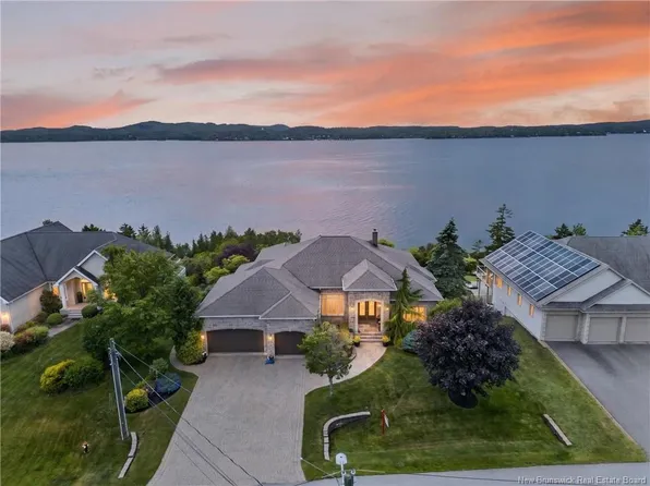 43 Anchorage Ave, Saint John, NB E2K 5R3