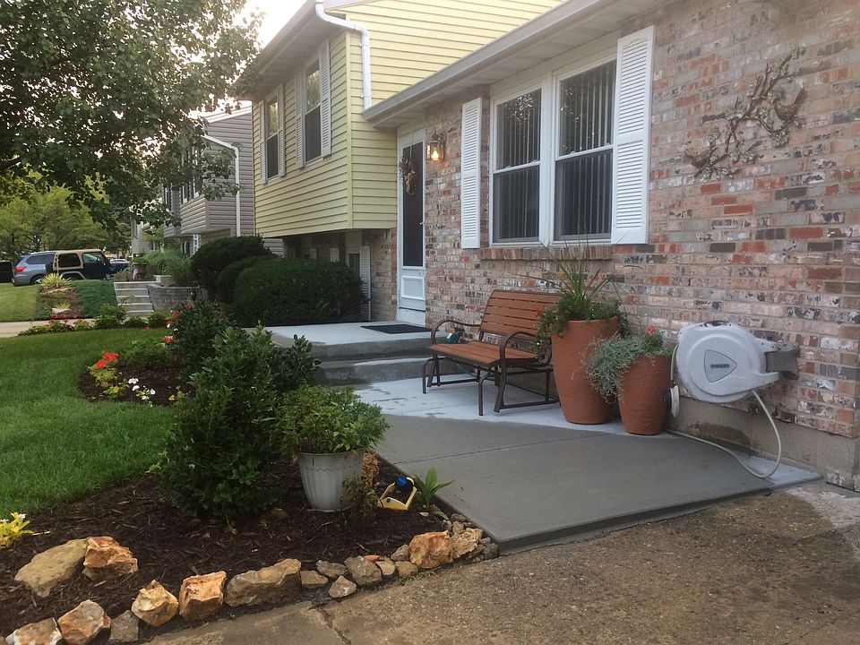 1st image of 5795 Tall Oaks Dr