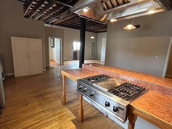 2nd image of 871 Janette Ave #207