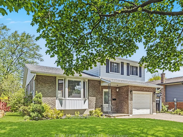 5 Shetland Cres — Photo 1