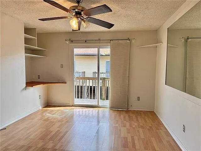 1 bed, 1.0 bath, 560 sqft, $1,200 — Photo 3