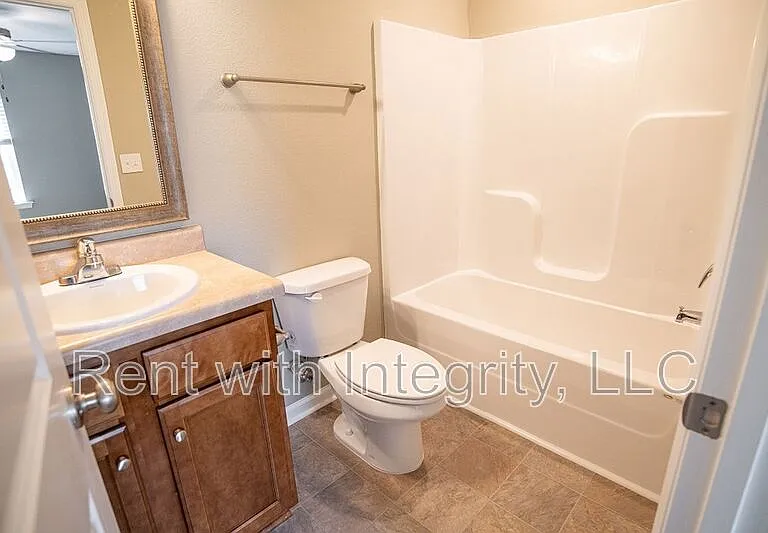 2200 Del Carmel Way — Photo 14