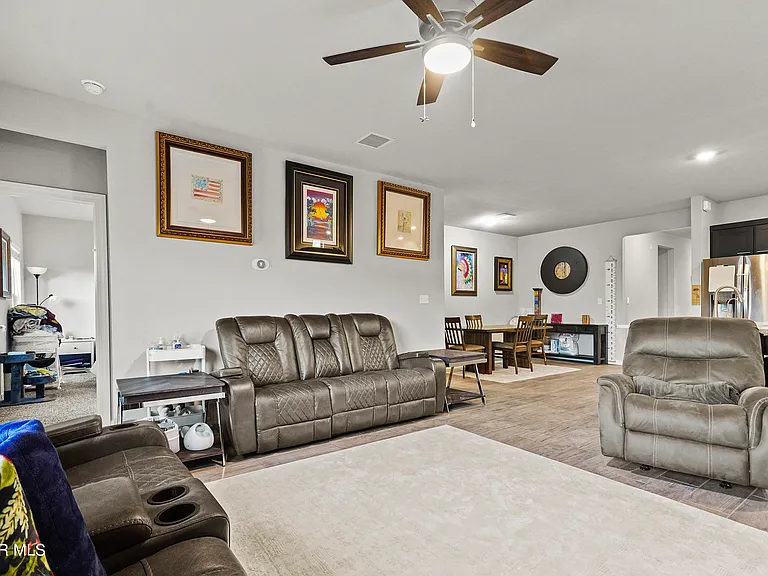 1048 Nepal Sky St — Photo 16