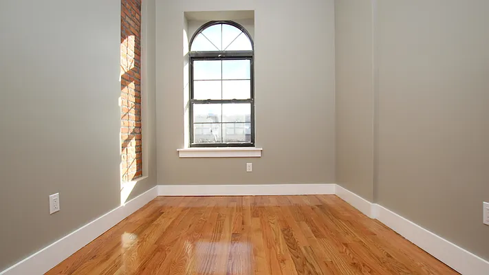 Rented by Nooklyn NYC LLC | media 25