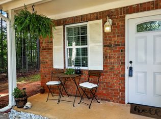 6823 S Lakewood Ter, Douglasville, GA 30135