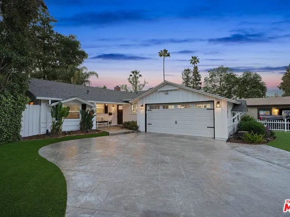 22053 Independencia St, Woodland Hills, CA 91364