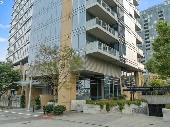 836 S Curry St Unit 902, Portland, OR 97239