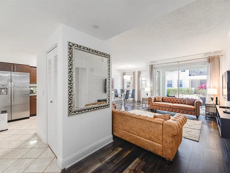 3245 NE 184th St #13101 — Photo 5