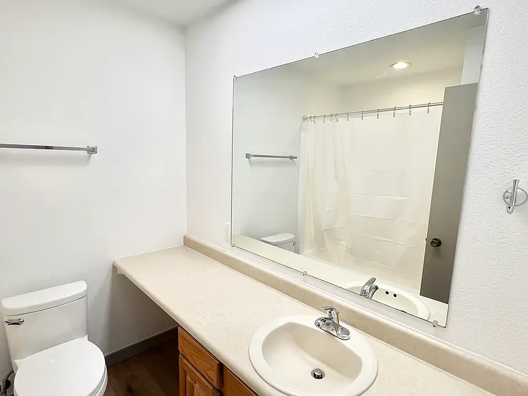 122-126 I St SW #122 — Photo 27