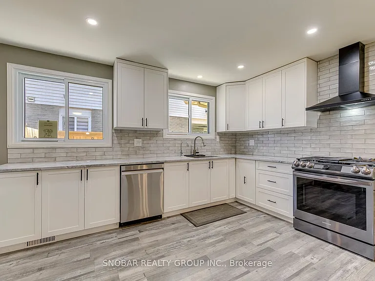 547 Conway Ct — Photo 11