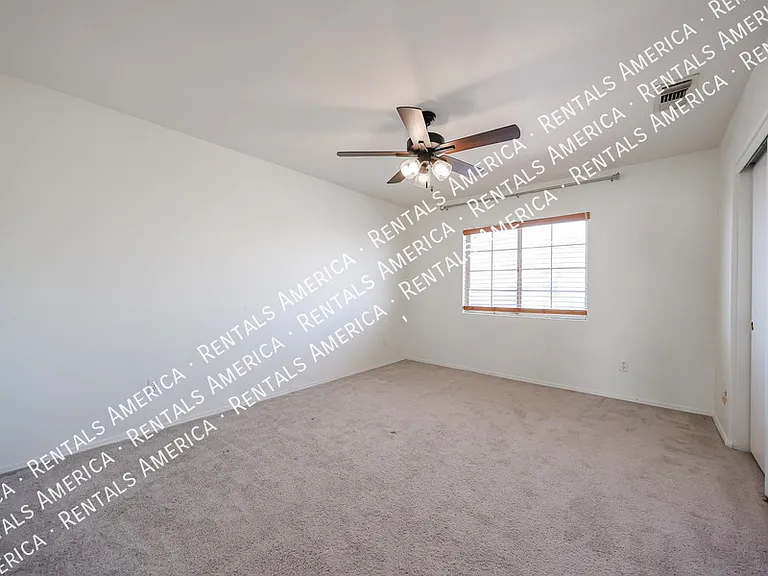 820 N Granada Dr — Photo 32