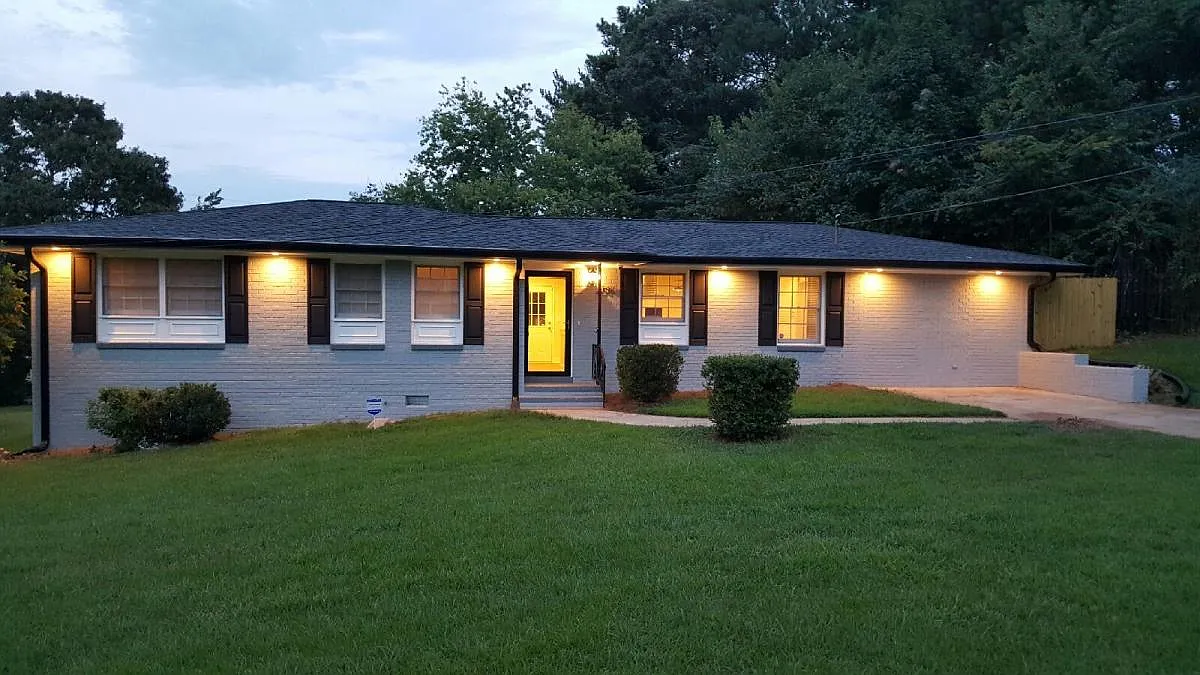 2584 Boulder Road SE — Photo 1