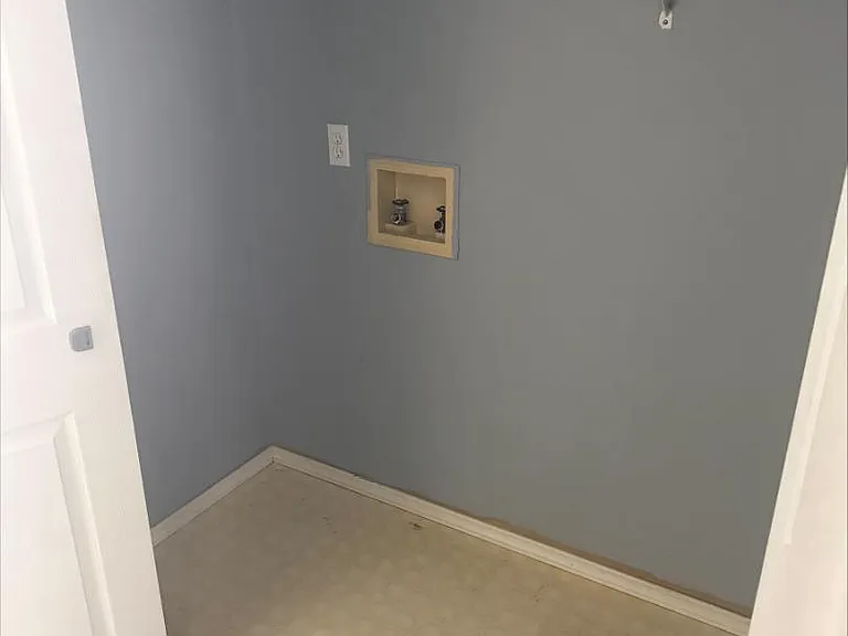 Unit Photo