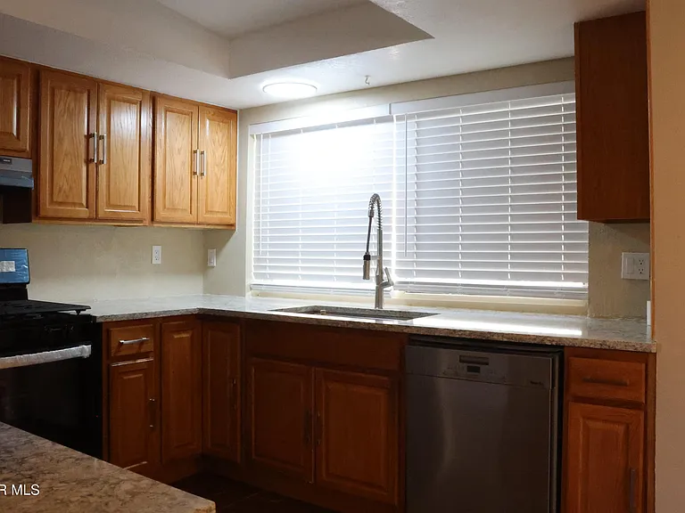 6704 La Cadena Dr — Photo 11