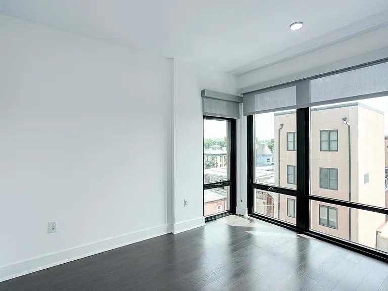 The Shaw — Photo 39