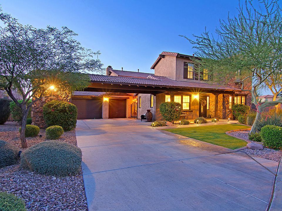 1st image of 12432 W Desert Mirage Dr