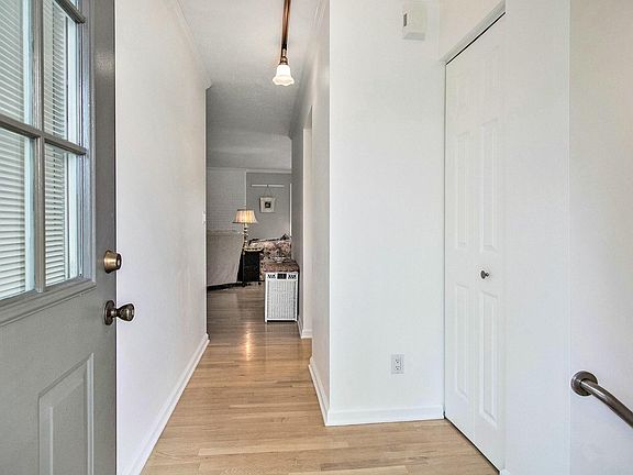 5th image of 2510 Stratford Dr