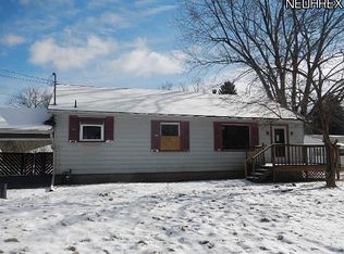 990 Winters St, Leavittsburg, OH 44430