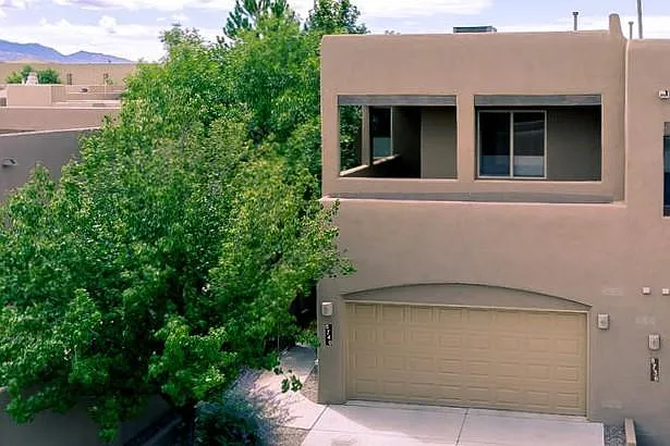 8740 Desert Fox Way NE — Photo 4