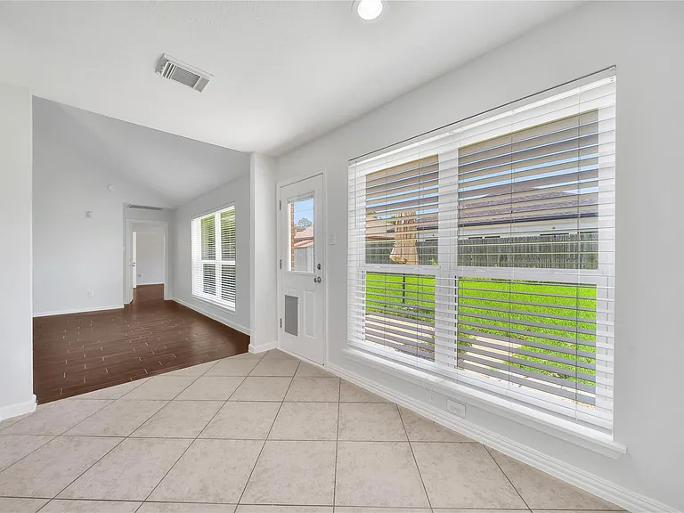 22203 Eagle Meadow Dr — Photo 6