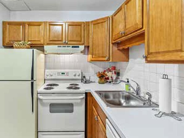 67 Cook Ln