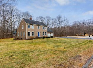 22 Lynn Dr, Ledyard, CT 06339