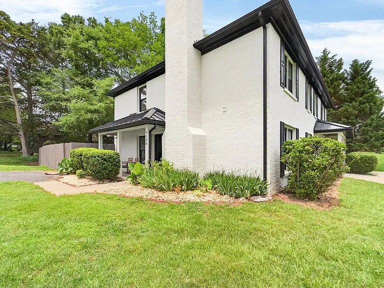 5100 Summer Gate Dr — Photo 2