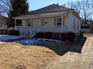 115 Oak St, Clover, SC 29710