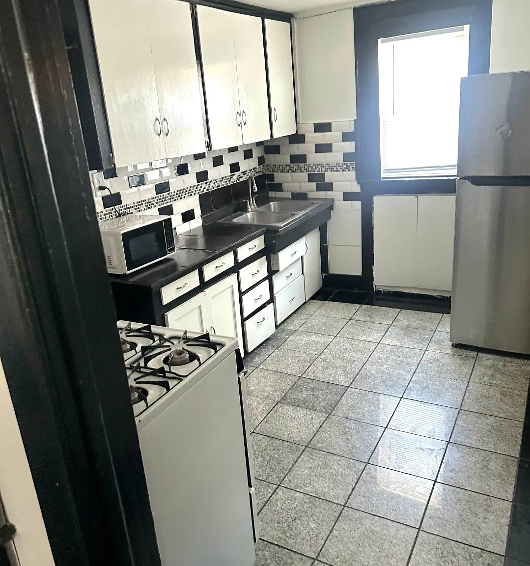 2 bed, 1240 sqft, $1,000 — Photo 4