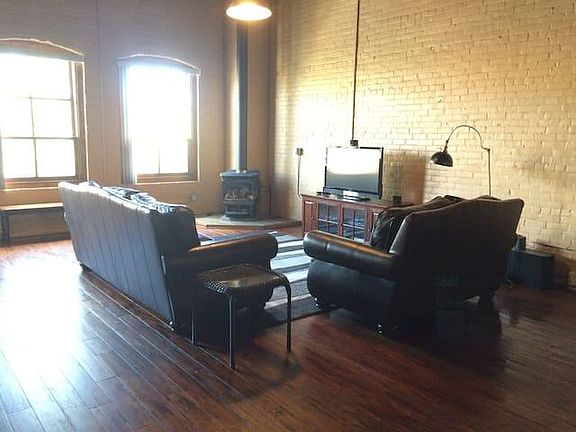 4th image of 339 Canal Park Dr #A