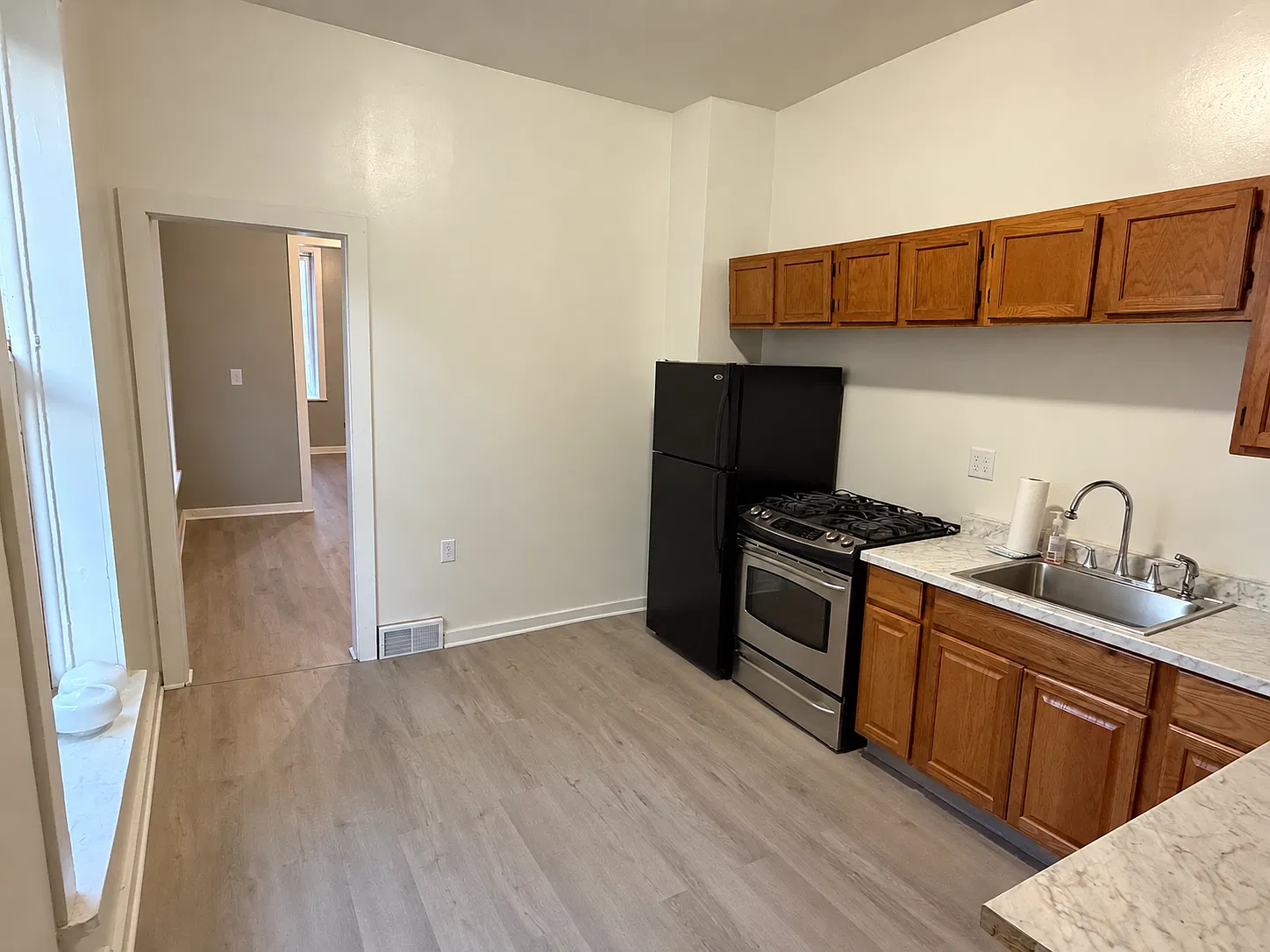 1 bed, 800 sqft, $1,750 — Photo 4