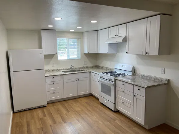 4009 Lake Isabella Blvd #1, Bodfish, CA 93205