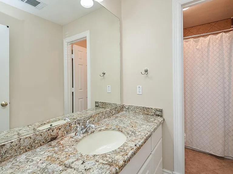 5835 Stratford Gardens Dr — Photo 25