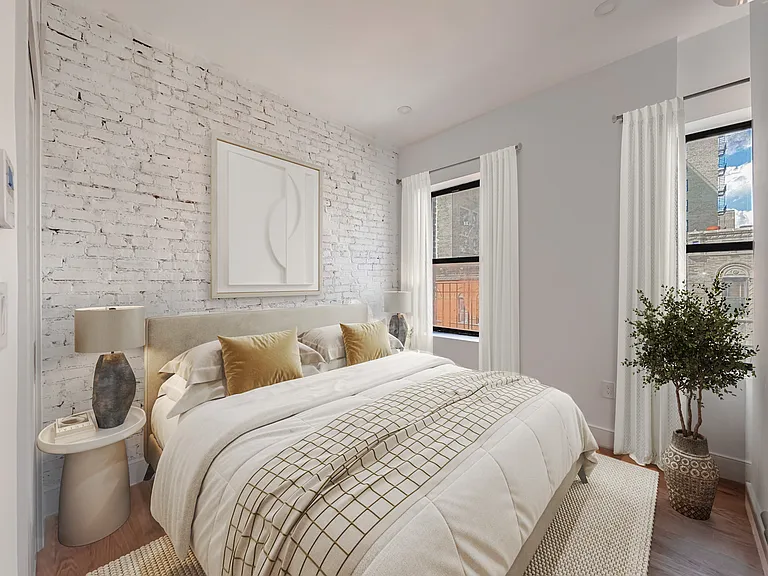 156 2nd Ave #4E — Photo 3