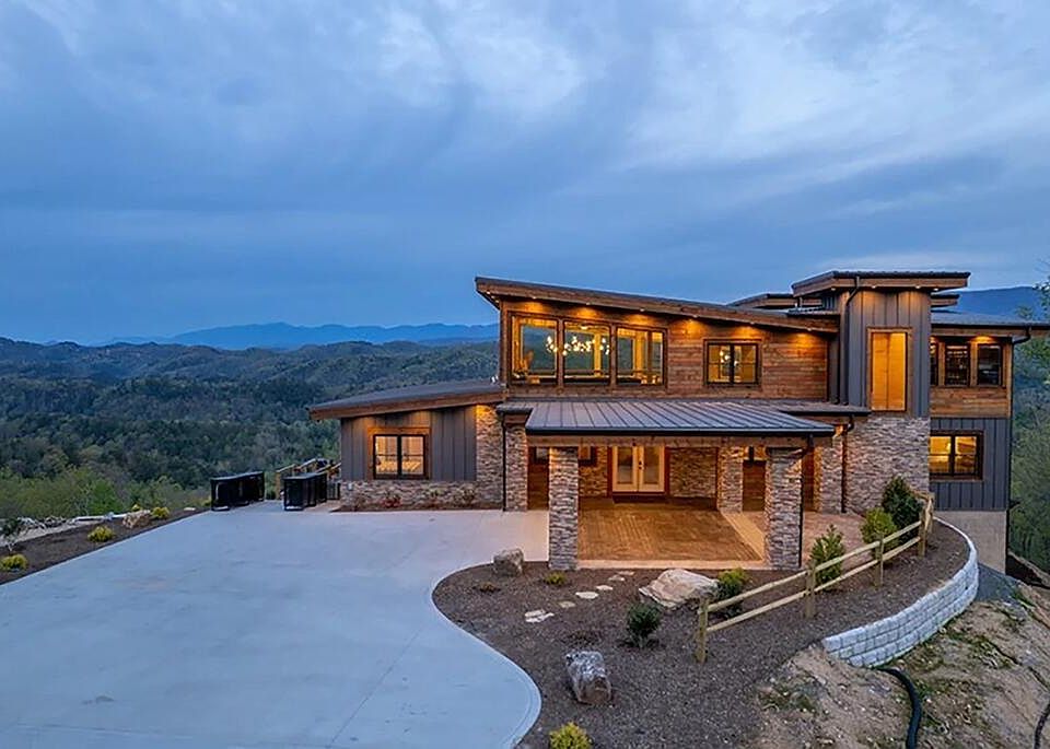2324 Mimosa Dr, Sevierville, TN 37862 | Zillow