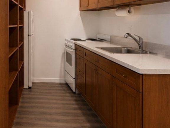 5th image of 1922 Virginia St #8