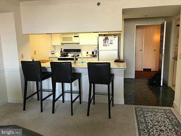 4th image of 1276 N Wayne St APT 1218