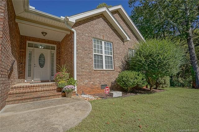 1st image of 3505 Cambridge Pl