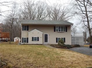 73 Old Pocasset Rd, Johnston, RI 02919