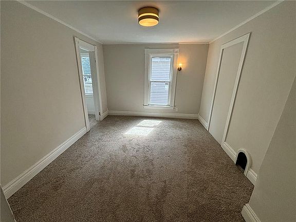 2nd image of 82 Harper St