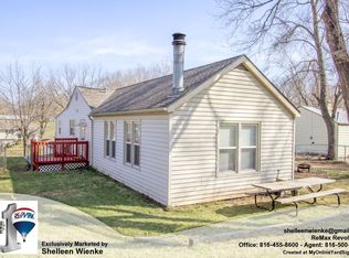 3019 NE 39th St, Kansas City, MO 64117